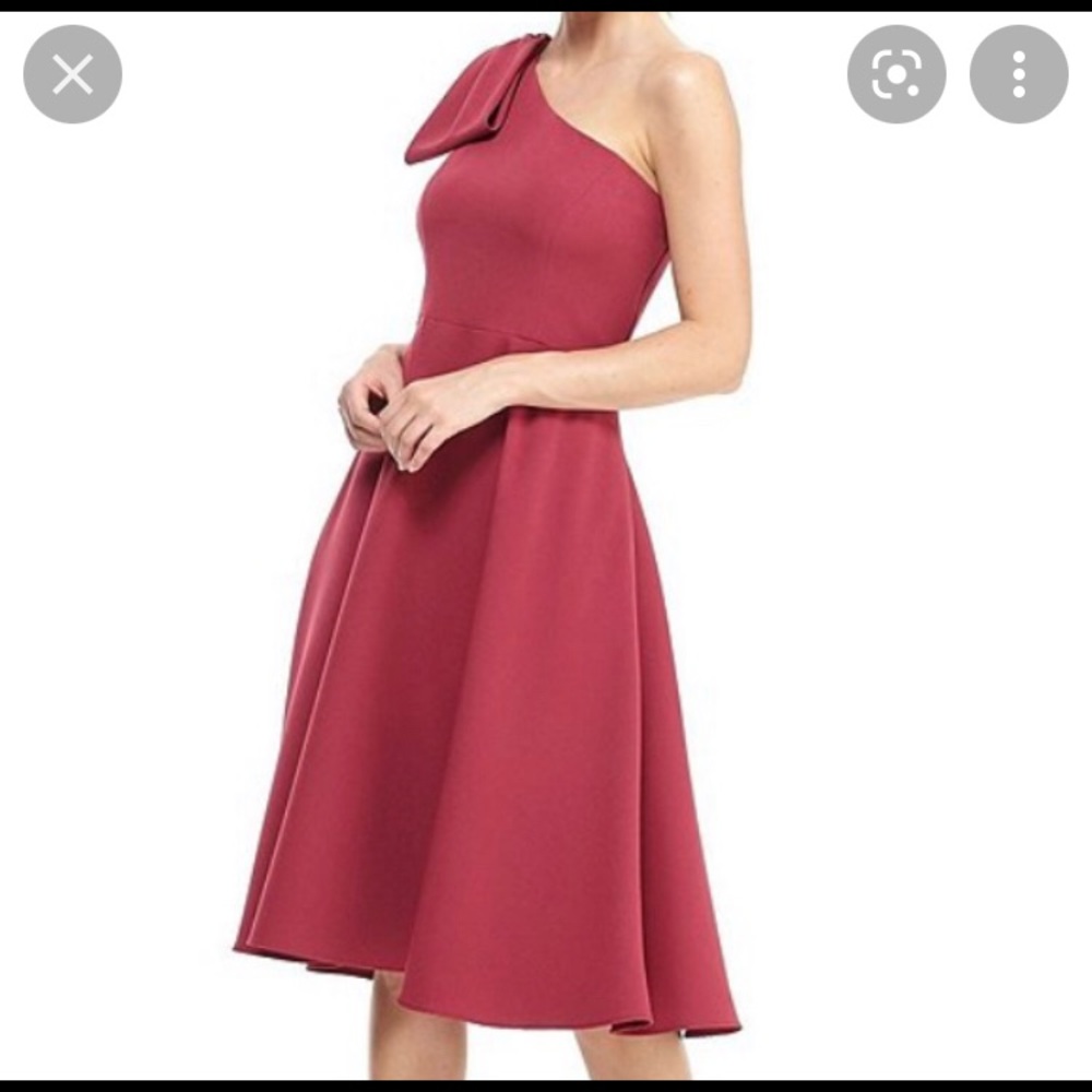NWT Yvonne size 8